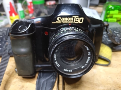 Canon T-90